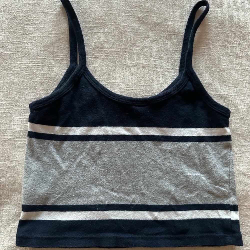 brandy melville navy and grey cropped tank